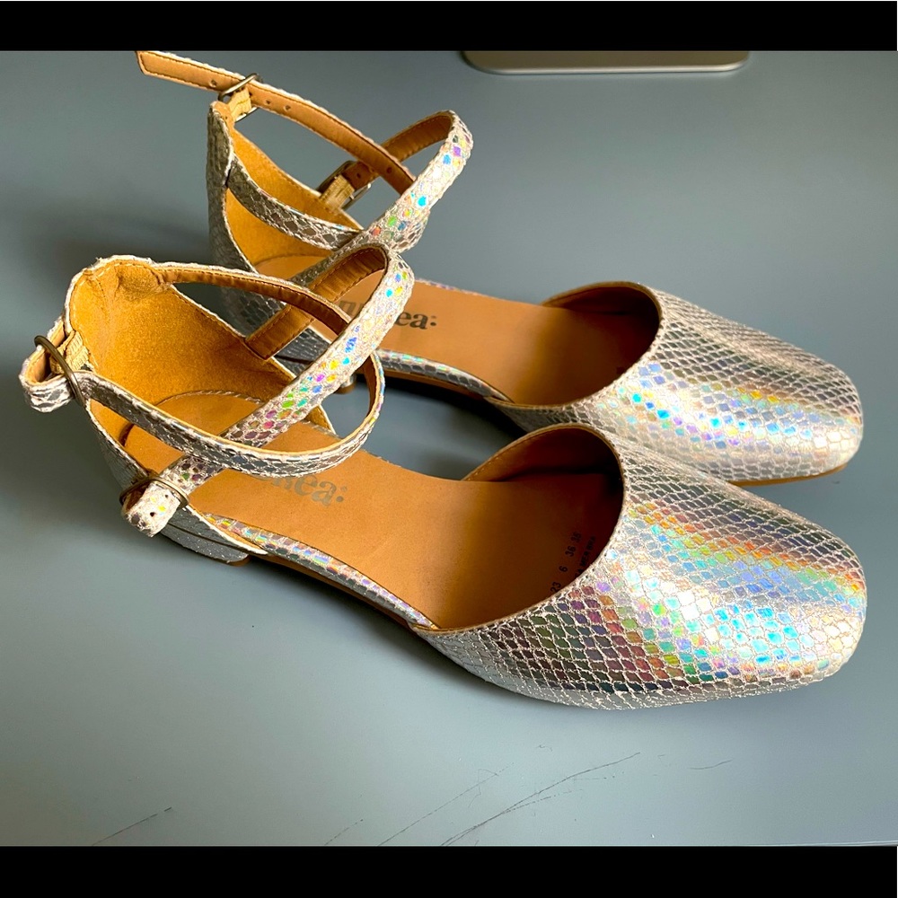 Andrea shoes size 6